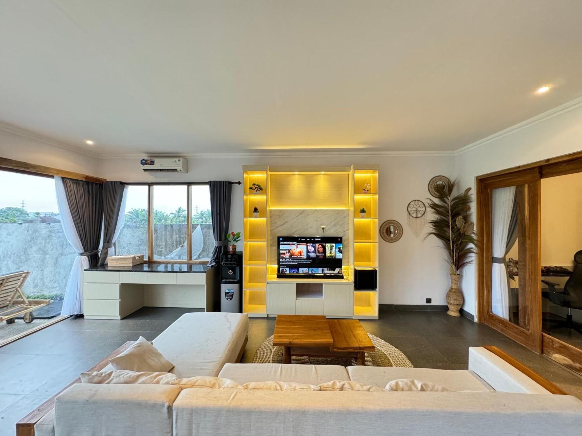 Villa Rajastra *